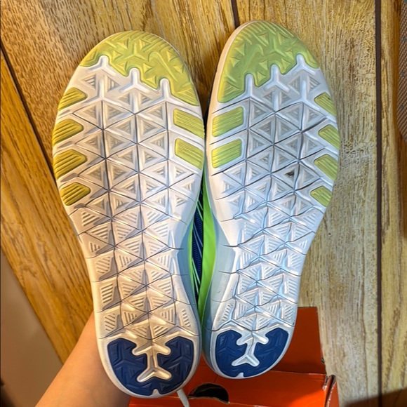 Nike Blue and Yellow Women's Sneakers - Picture 2 of 2